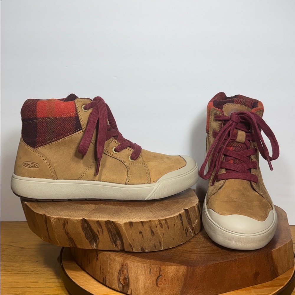 KEEN ELENA MID CASUAL WINTER BOOTS - Picture 2 of 14